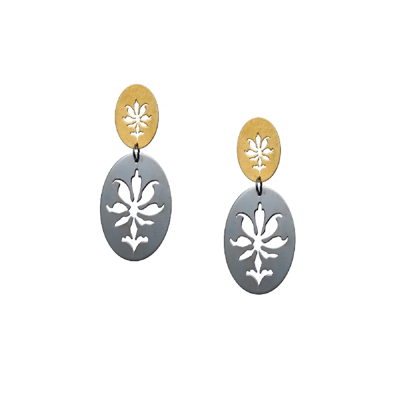 Drop Earrings for Yoga Session -Pelargonium detailed - long earrings - silver 925 - gold plated with dark rhodium