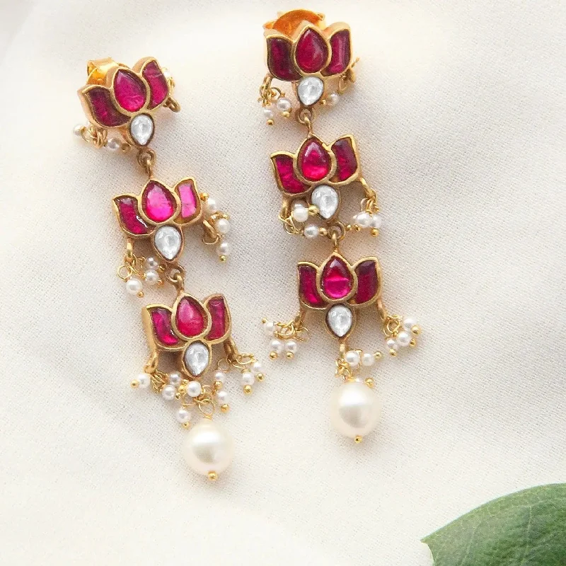 Drop Earrings with Keyhole Designs -92.5 Silver Kundan Lotus Bloom Earring with Pearl