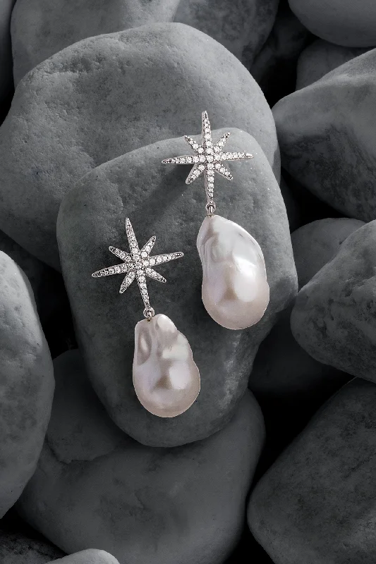 Tarnish Resistant Drop Earrings for Longevity -Météorites Studs with Pearls