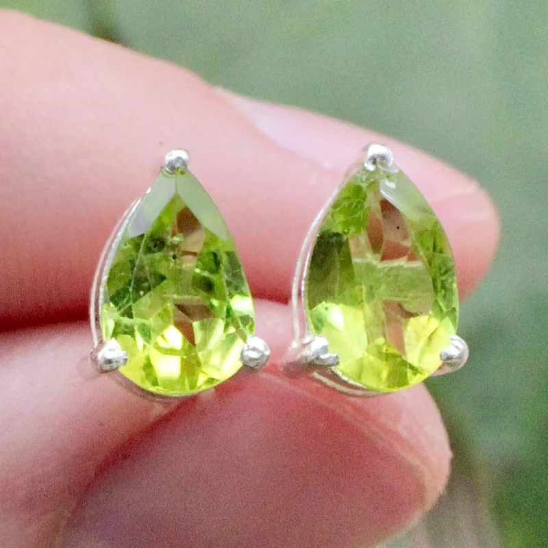 Stud Earrings with Crown Designs -Peridot Stud Earrings - Faceted - Sterling Silver