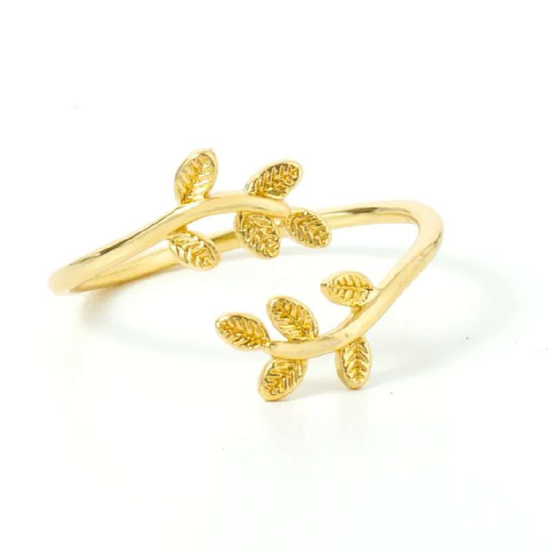 Rings with knot motifs for symbolic love -Adjustable Leaf Ring